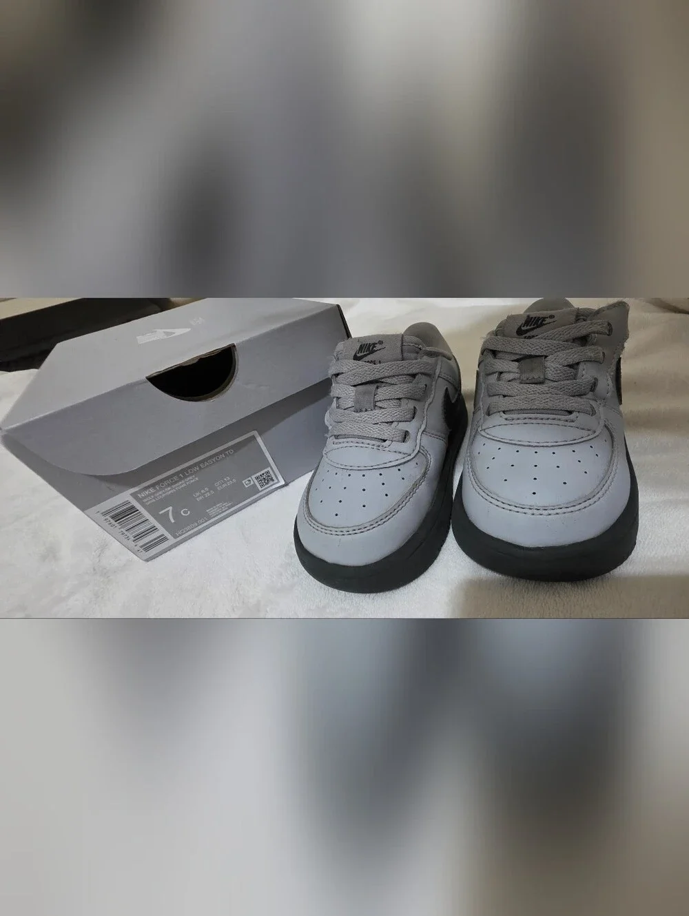 Nike Force 1 Low Top Sneakers in Light Gray & Black 7c